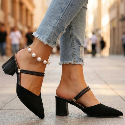 Dalia Tacchi con Cinghia - vevaly.com