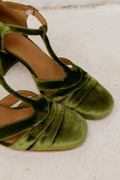 Aitana Terciopelo Kaki | Semišové sandály - vevaly.com