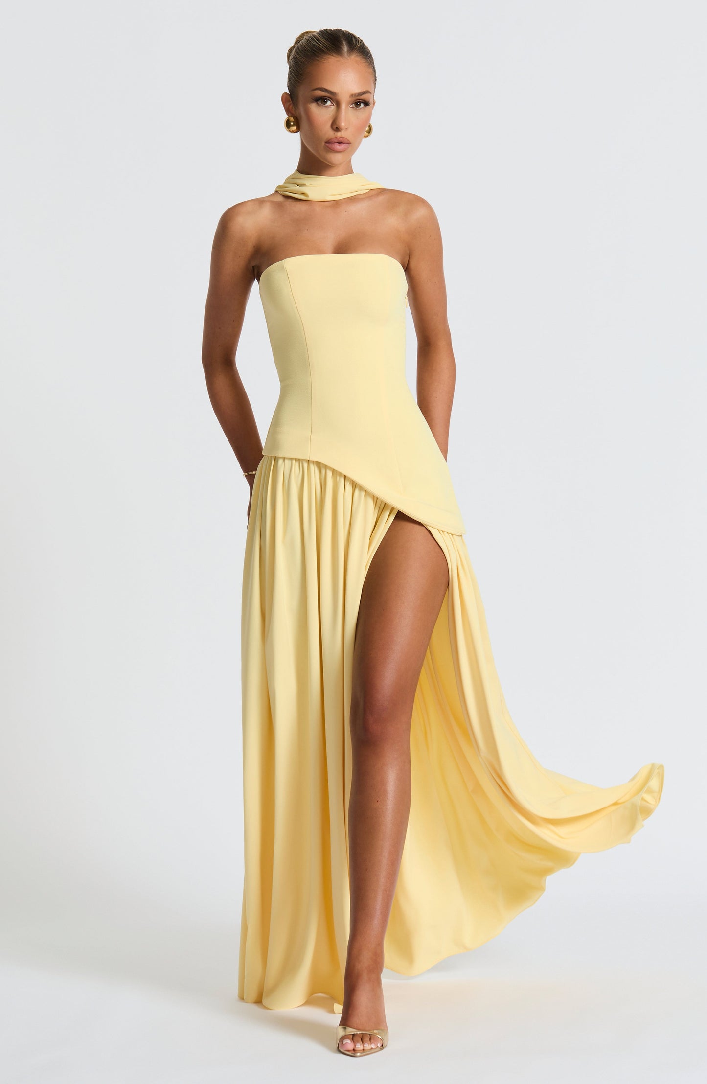 Serena | Abito Maxi Limone - vevaly.com