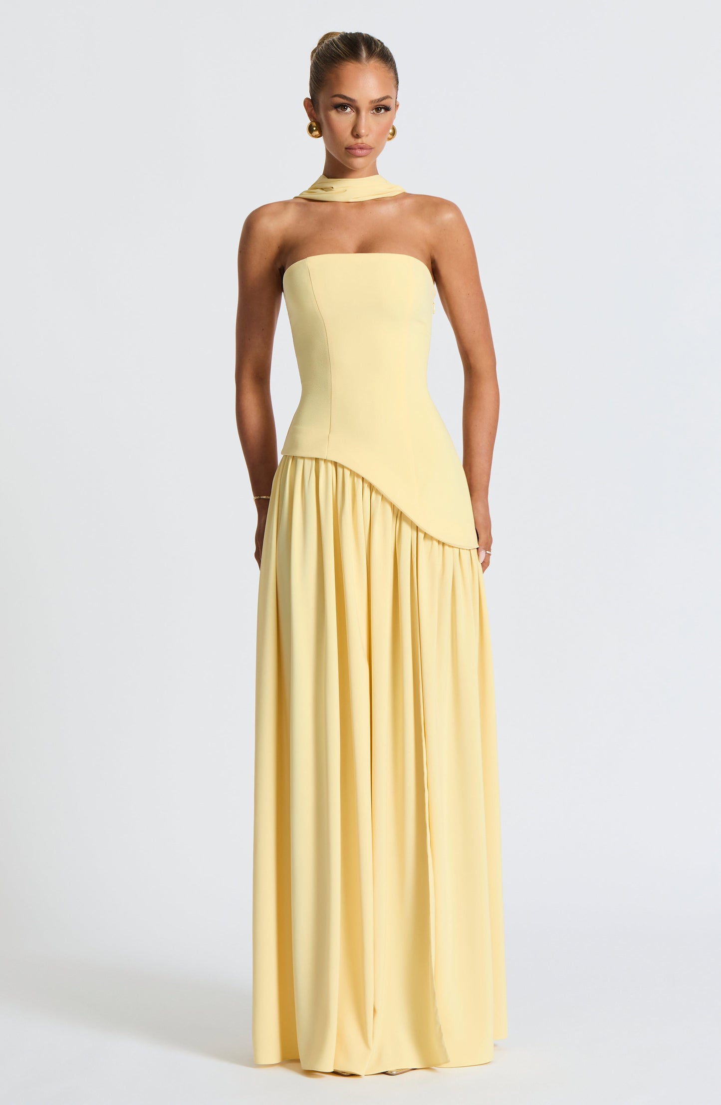 Serena | Abito Maxi Limone - vevaly.com