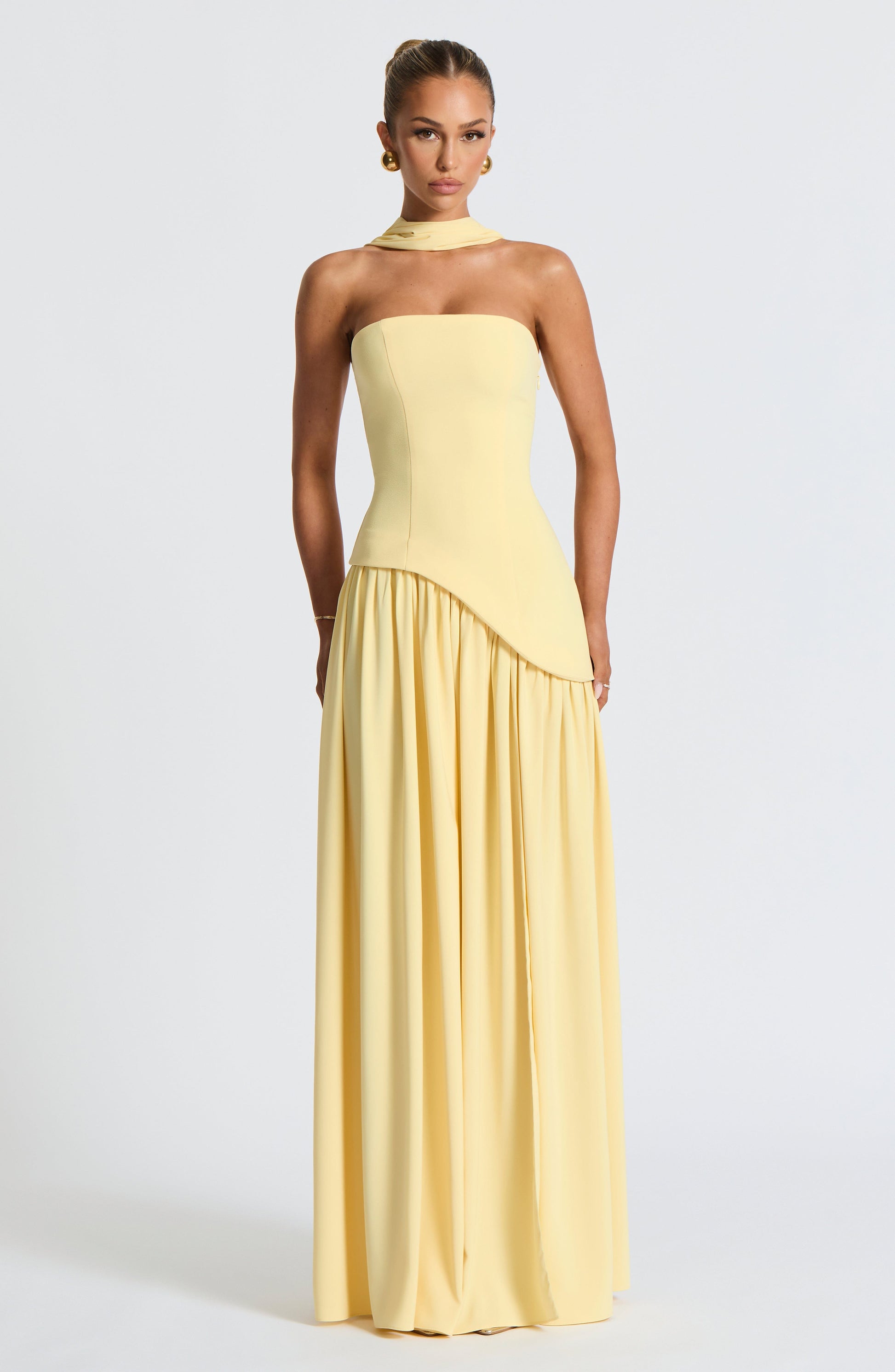 Serena | Abito Maxi Limone - vevaly.com
