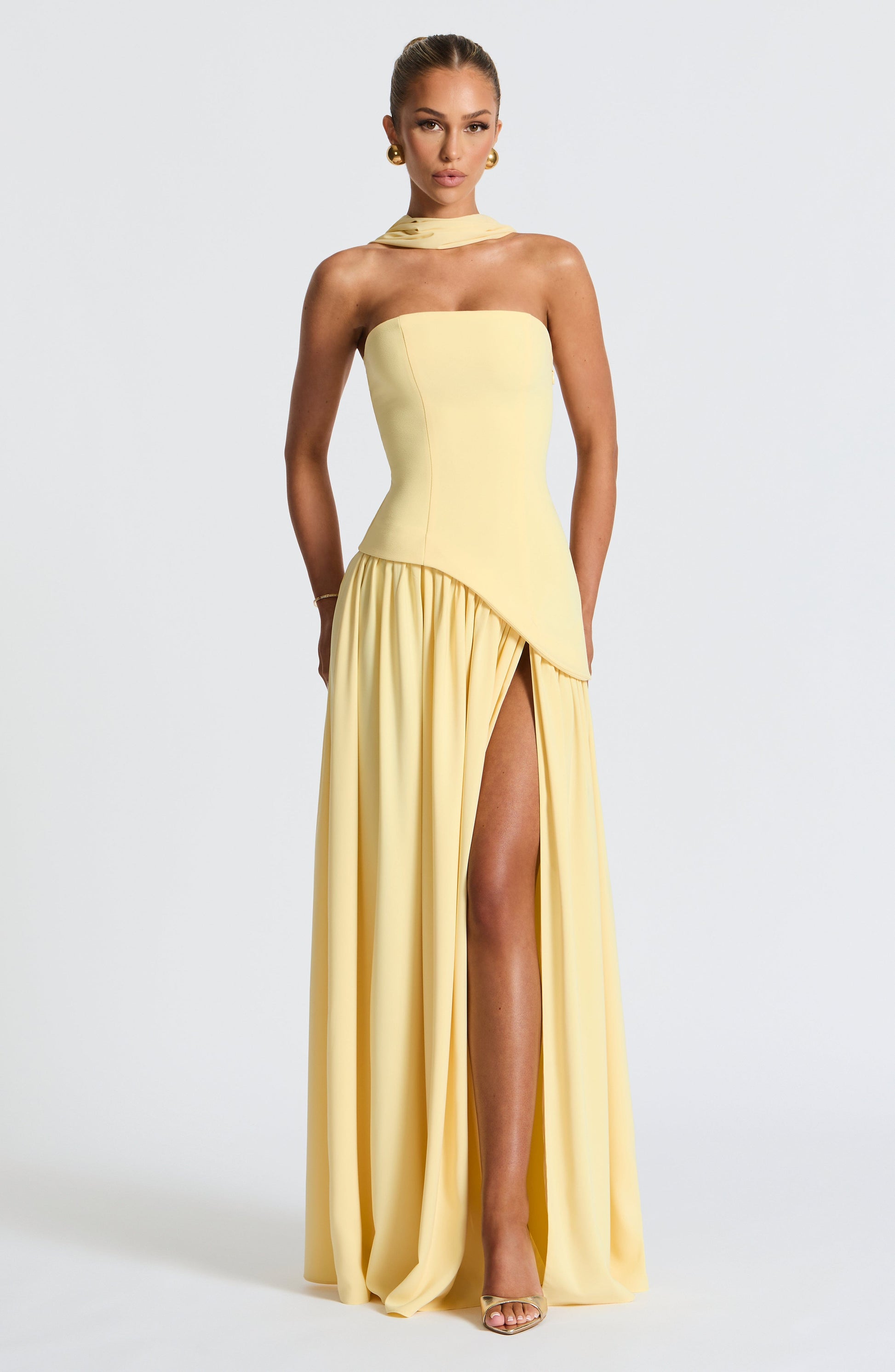 Serena | Abito Maxi Limone - vevaly.com